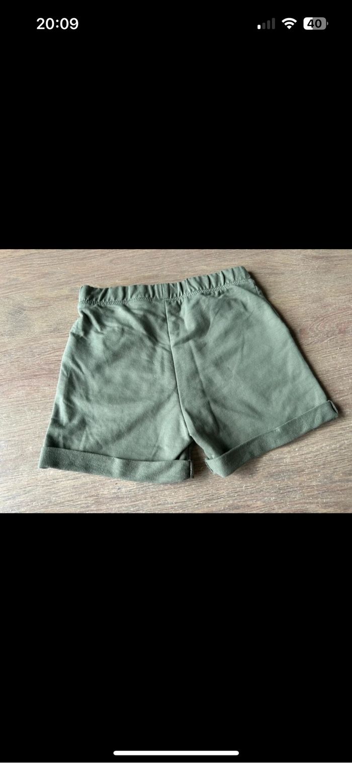 Short été léger fille vert 8 ans - photo numéro 3