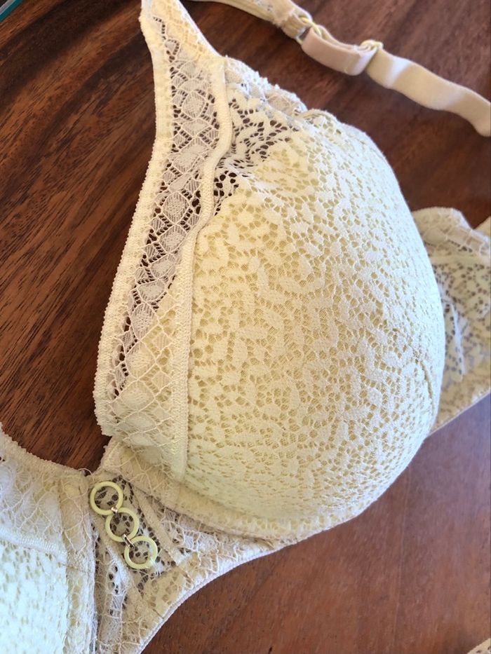 Ensemble lingerie jaune pastel - Rougegorge - photo numéro 4