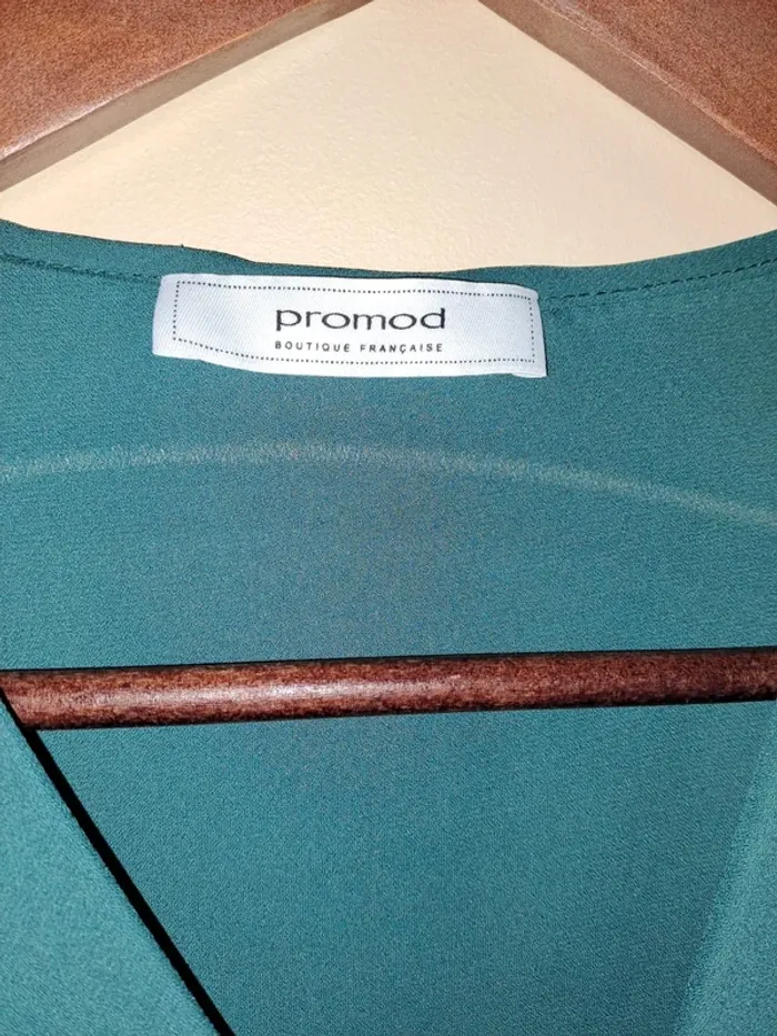 Blouse femme comme neuve bleu canard vert épaule dénudées petits nœuds promod 44 taille 42/44 - photo numéro 2
