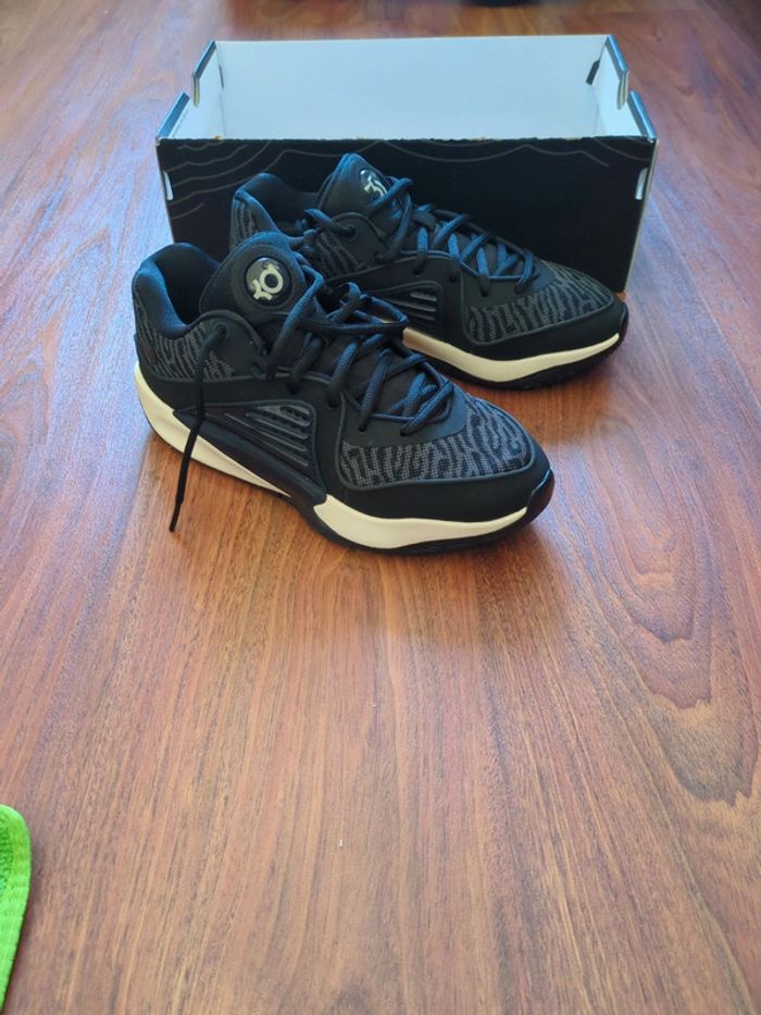 Nike KD16 noir grise neuve