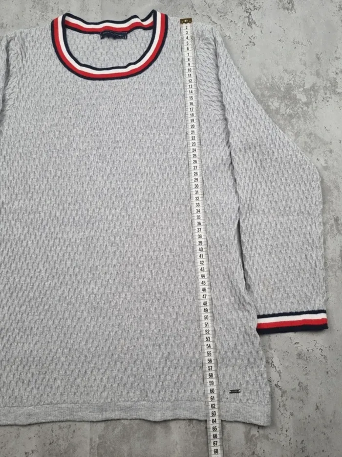 Pull gris Tommy Hilfiger – Taille M Femme (mesures en photos) - photo numéro 5