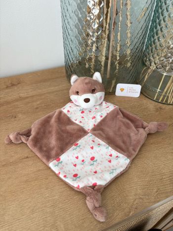 Doudou renard hochet fleuri
