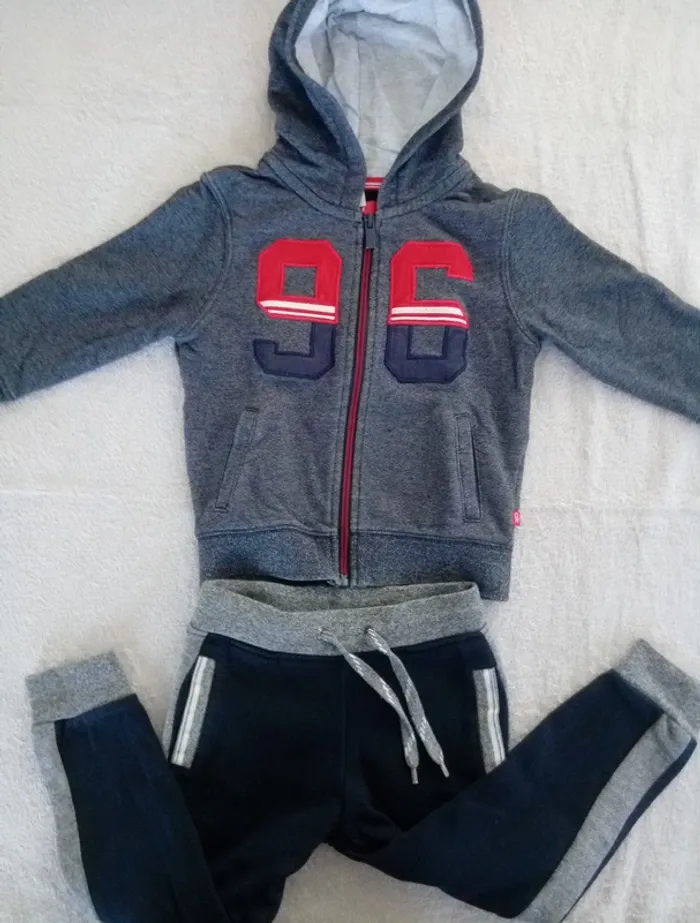 Sweat + pantalon Okaïdi 3 ans (réf interne B8)(familleac72)
