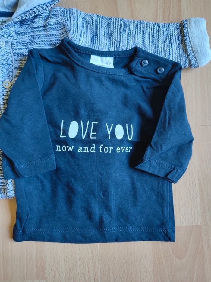 Lot Gilet doublé à capuche Kimbaloo + t-shirt manches longues neuf Kiabi en 1M - photo numéro 3