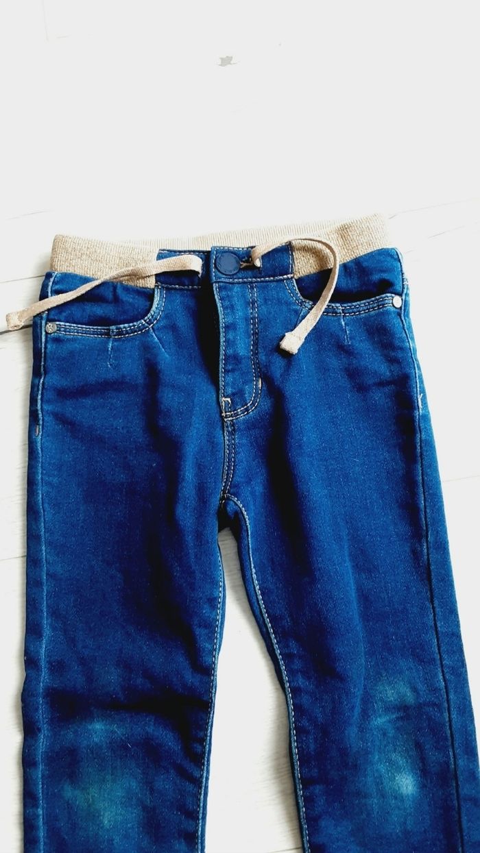 Vêtement pantalon type jean bleu Okaïdi skinny 4 ans - photo numéro 3