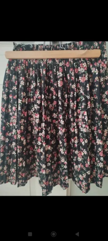 Jupe plissėe noire fleurie easy clothes S