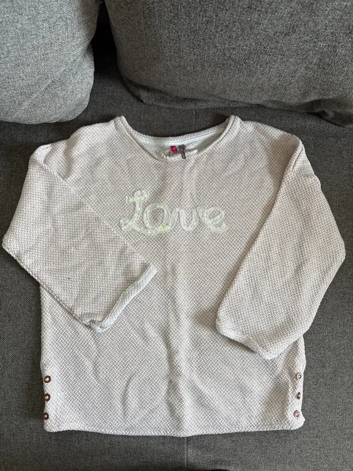 Pull rose clair LOVE– Orchestra – 14 ans