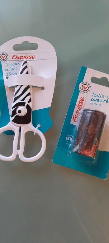 Lot fournitures scolaires
