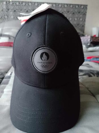 Casquette Paris 2024