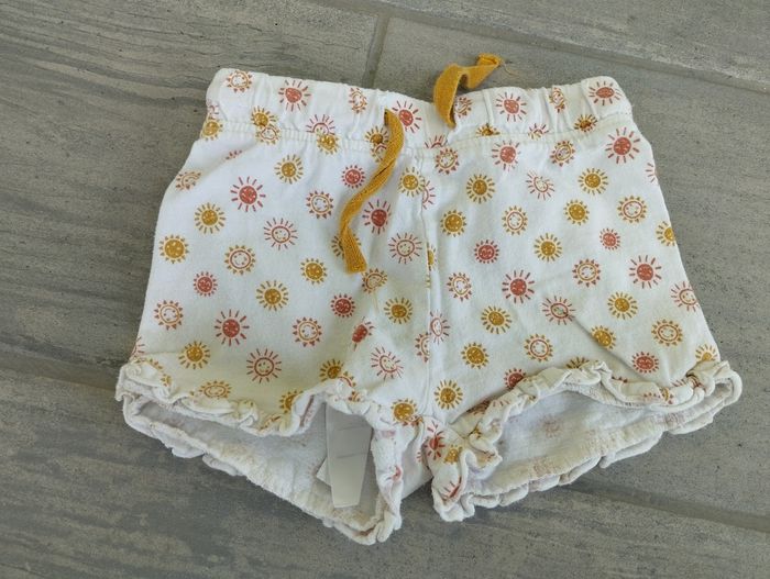 Lot n°394 Lot de deux shorts Gémo 12 mois - photo numéro 3