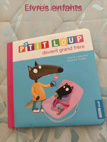 Petit loup devient grand frère