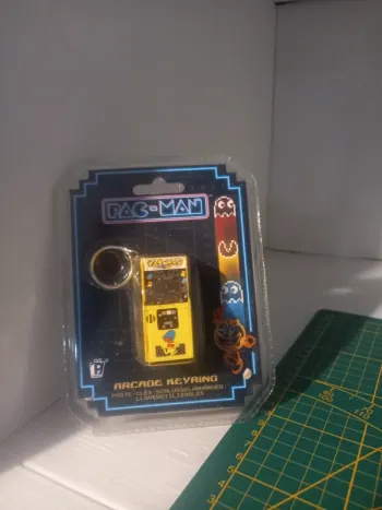 Porte cle borne arcade pacman