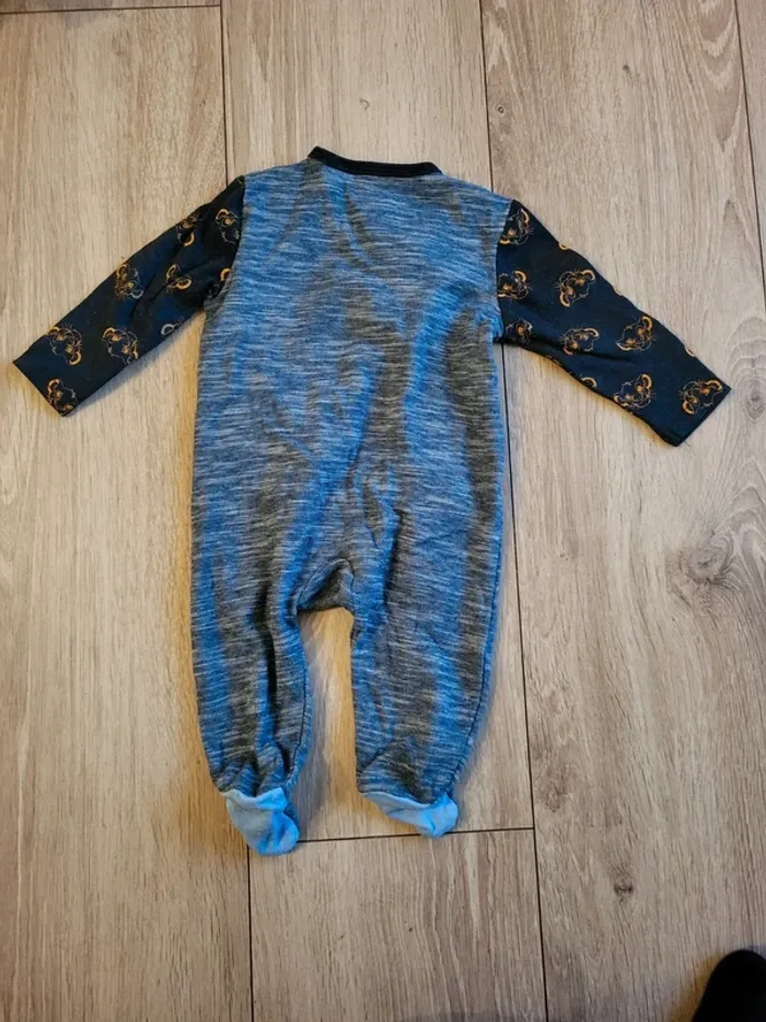 Pyjama - photo numéro 2