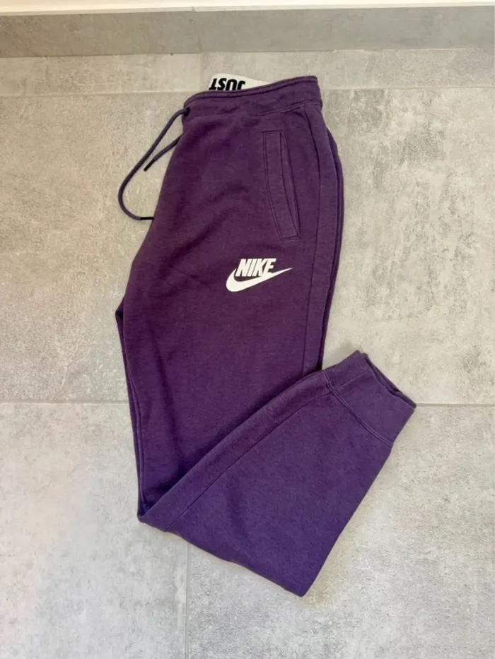 Pantalon de training Nike mauve taille S parfait état