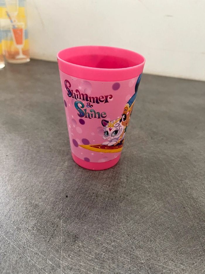 Verre fille - photo numéro 3