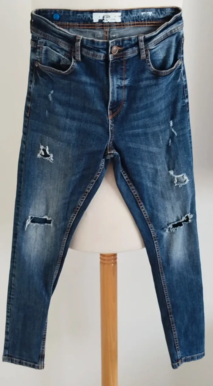 Jean troué bleu FSBN taille 16 ans - photo numéro 2