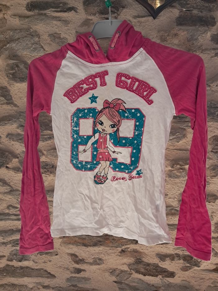 Vend  pull  fille  8  ans