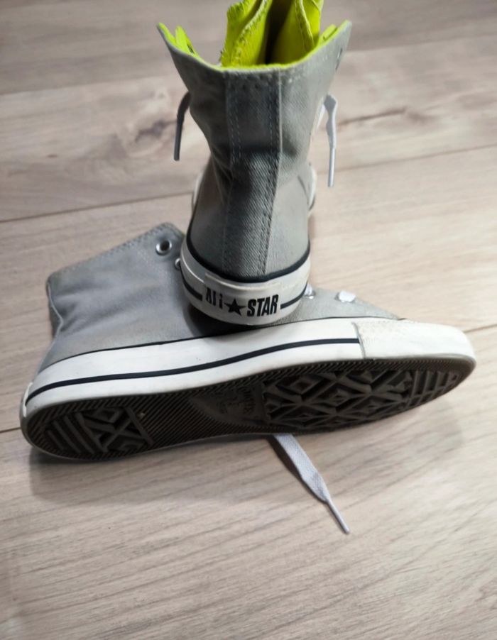 Chaussure Converse, grise et jaune, très bon état, pointure 36,5 - photo numéro 4