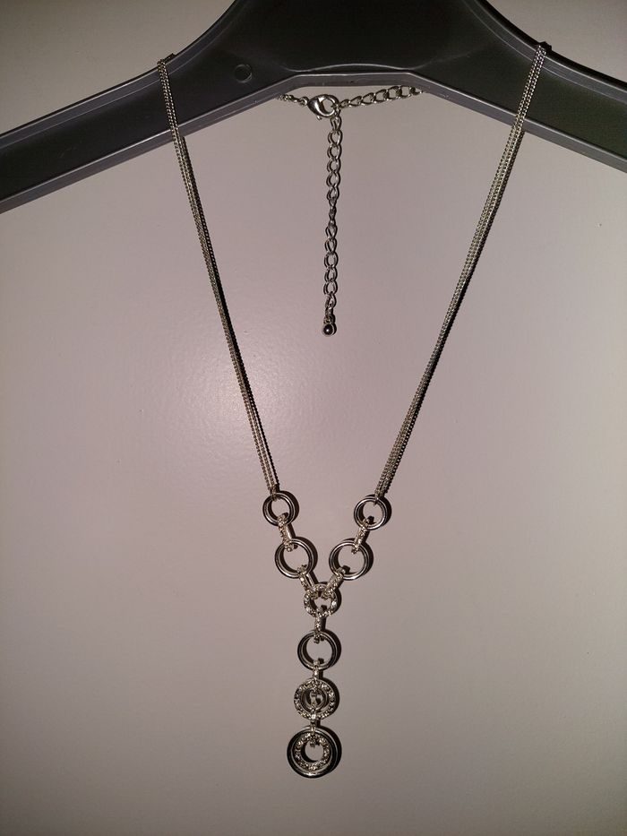 Collier réglable Avon