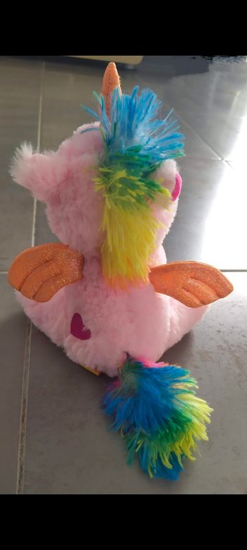 Peluche licorne crinière et queue multicolores neuve