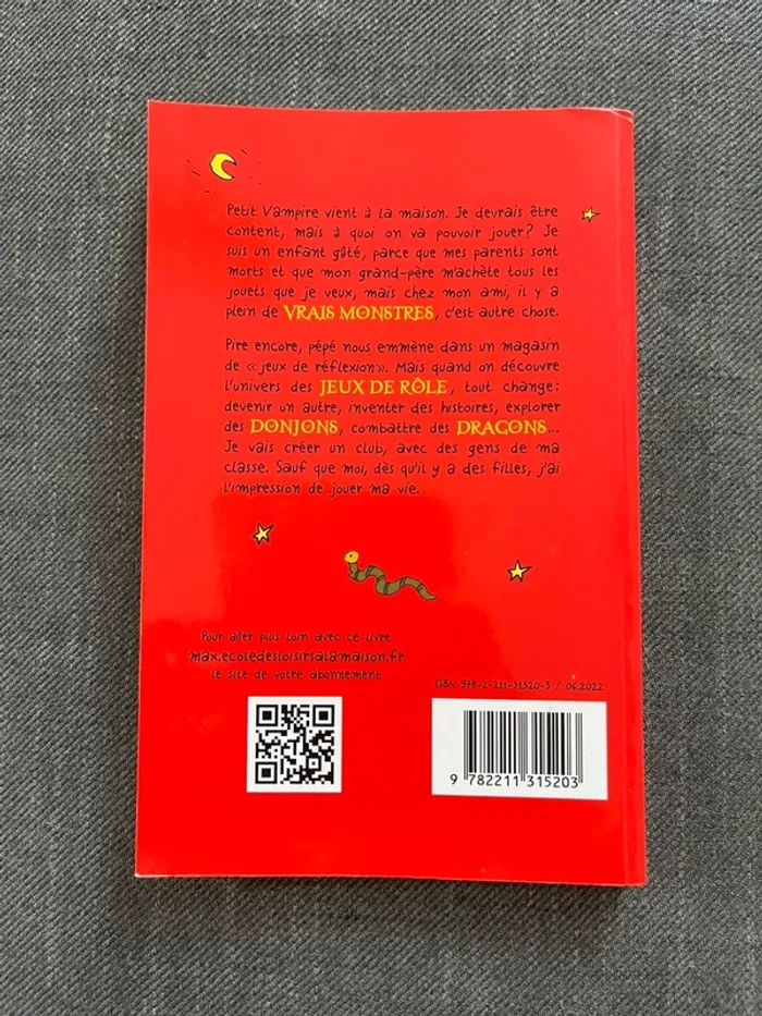 Livre Petit Vampire T.2 Le pouvoir du dragon de Joann Sfar - photo numéro 4
