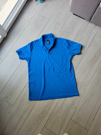 Polo bleu