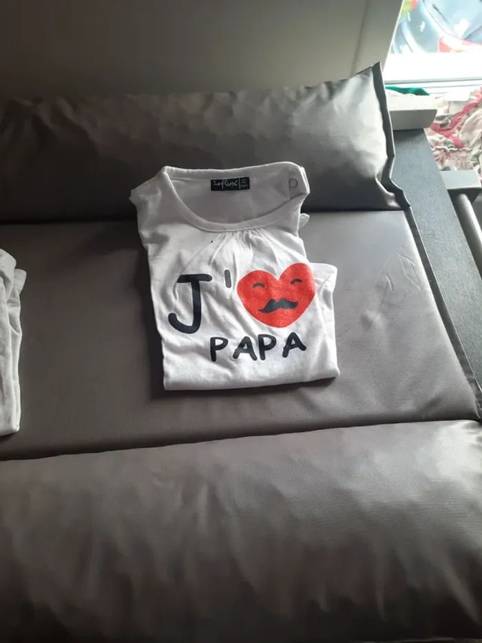Lots 4 tee-shirt et 1 chemise 12 mois - photo numéro 2