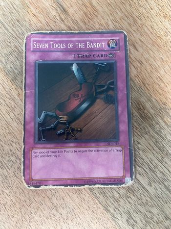 Carte Yu-Gi-Oh! Seven Tools of the Bandit SDJ-048 1996