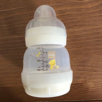 Biberon anti colique MAM