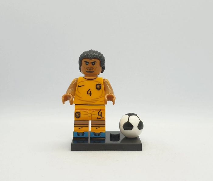 🎽 Figurine Footballeur Coupe du Monde 2022 Équipe des Pays-Bas - Virgil van Djik - (Style Lego) 🎽
