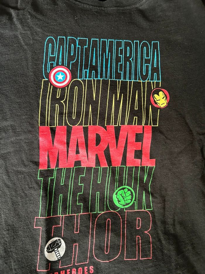 Tee shirt / haut marvel 8 ans / 9 ans - photo numéro 3