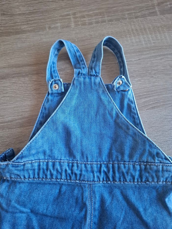 Jolie salopette/pantalon fille taille12mois. Très bon état. Marque tape à l'œil - photo numéro 8