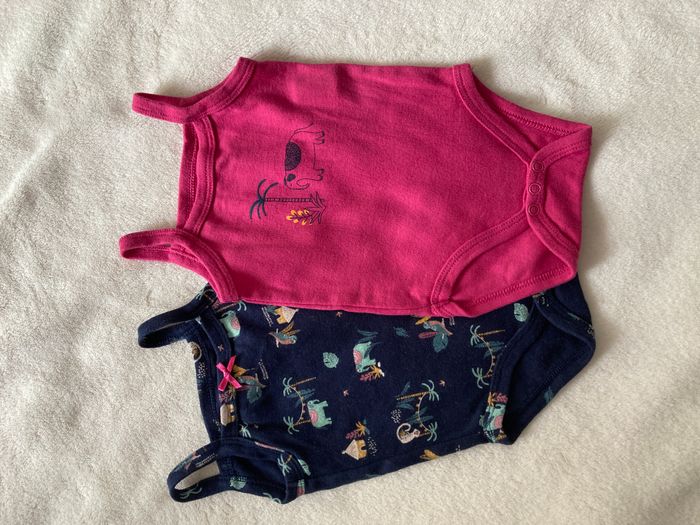 lot 2 bodies petites bretelles imprimé bébé 3 mois