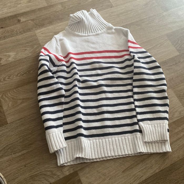 Pull col roulé