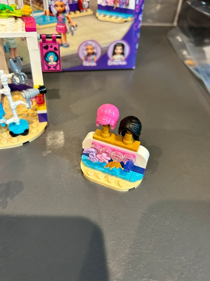 LEGO 41391 Friends Le Salon de Coiffure de Heartlake City - photo numéro 3