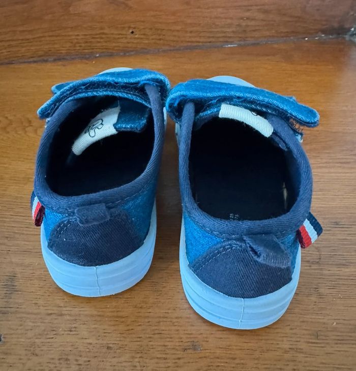 Chaussures 25 - photo numéro 4