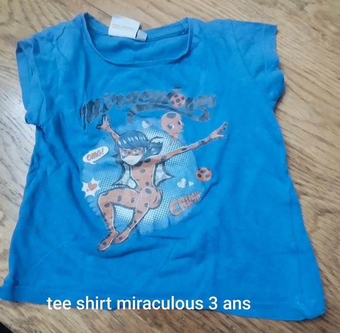 Tee shirt miraculous 3 ans