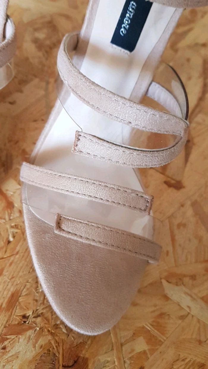 Escarpins beige rosé neuf - photo numéro 3