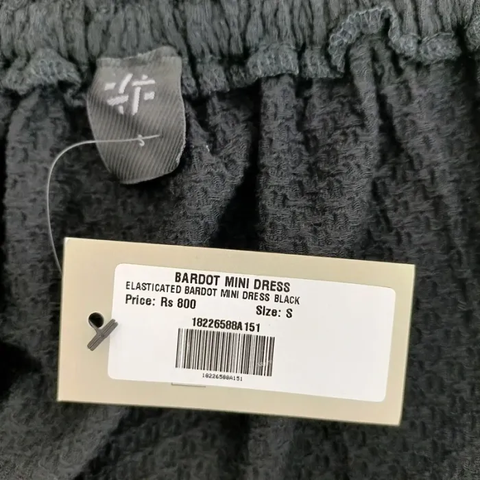 Robe noire courte robe, broderie bleurs FH évasé été motif fleur A127 - photo numéro 7