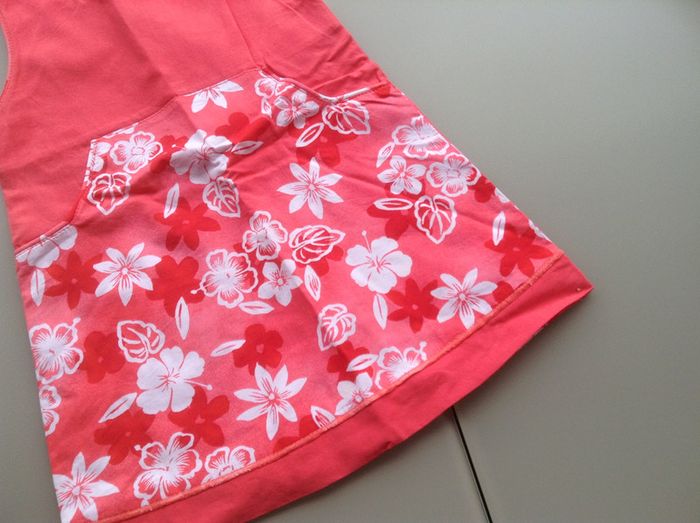 robe rouge à motif fleurs fille 6 mois - photo numéro 2