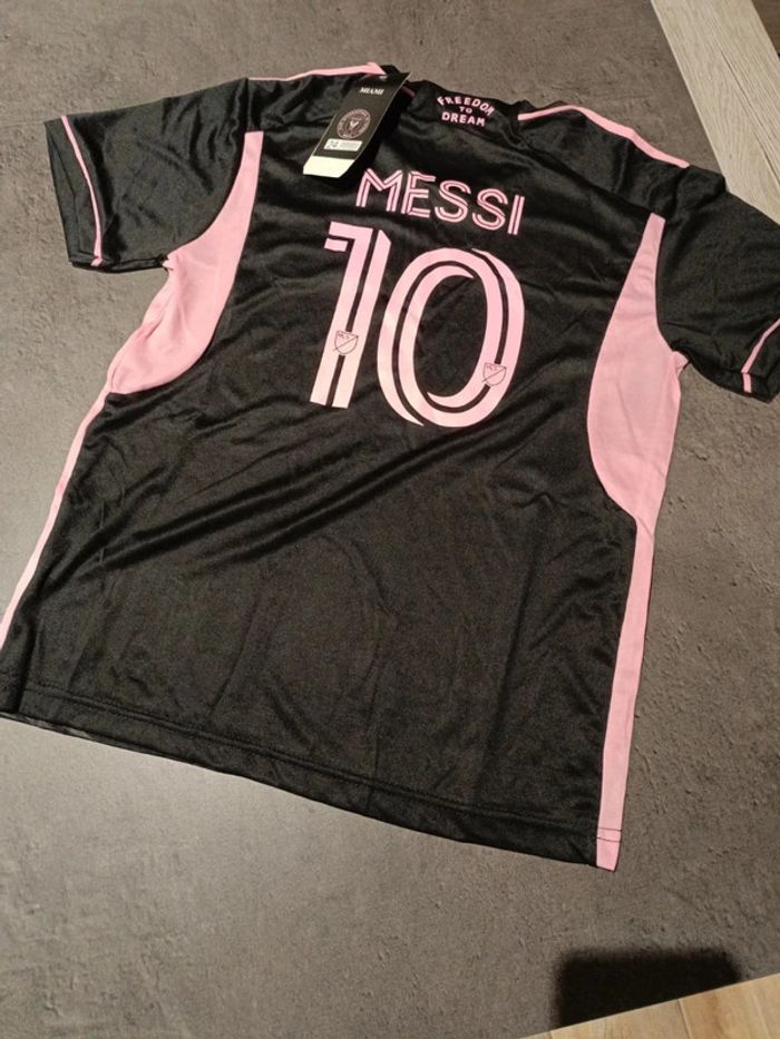 Tenue football Léo Messi Inter Miami rose. T.24 - photo numéro 2