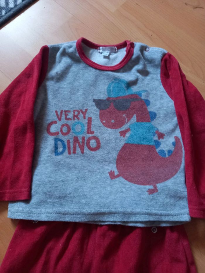 Pyjama dino - photo numéro 2