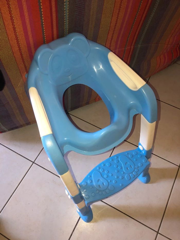 Réhausseur pour toilette