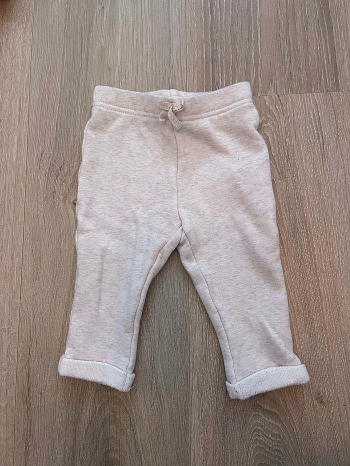 Lot de pantalons bébé 9 mois - photo numéro 2