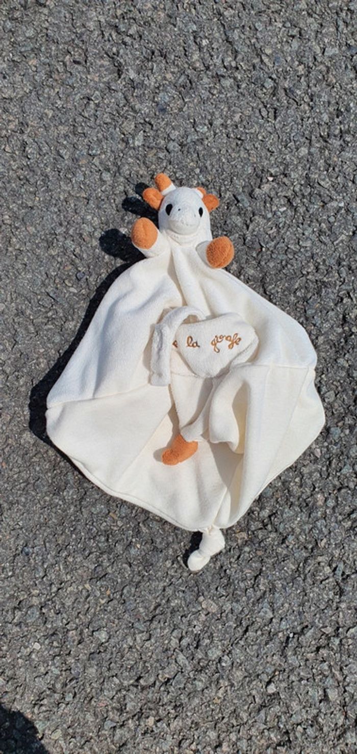 Doudou Sophie la girafe