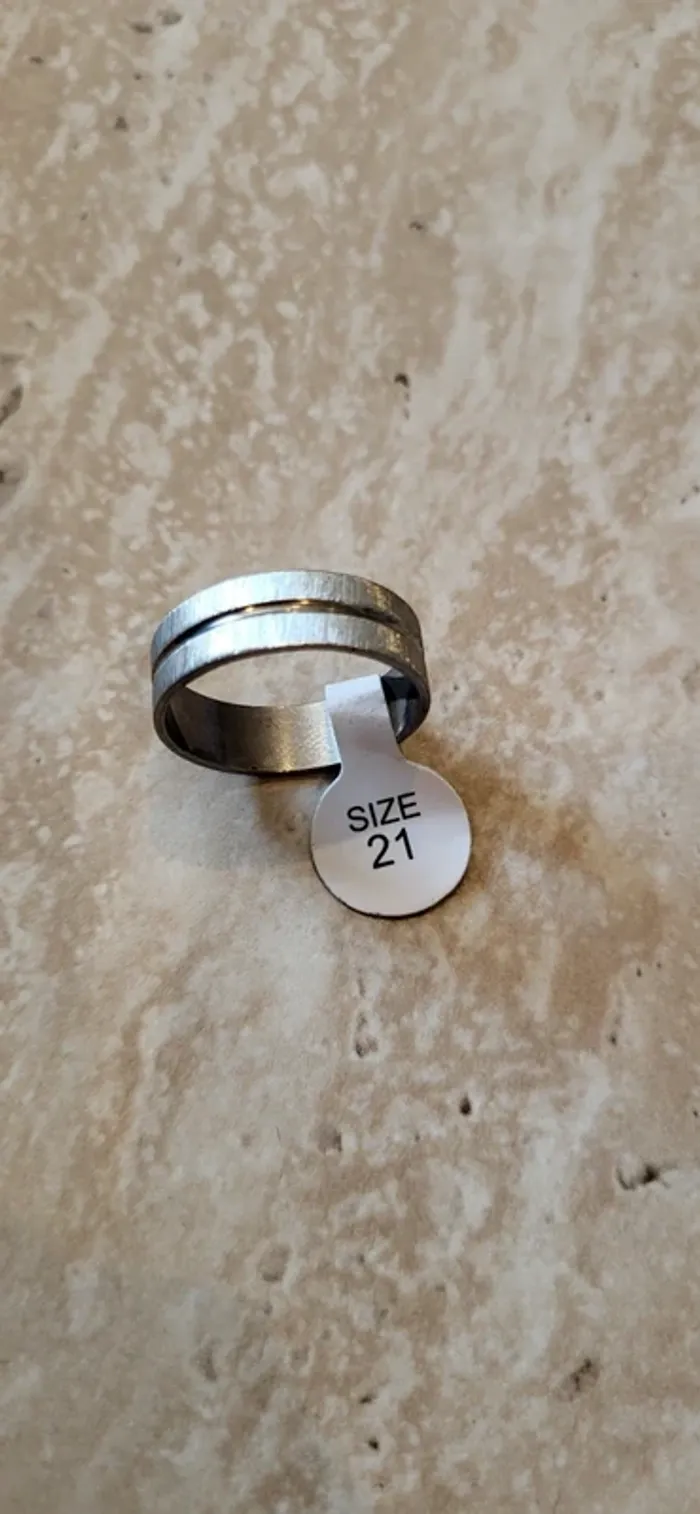Bague argentée mate – Taille 21 - Neuf - photo numéro 3