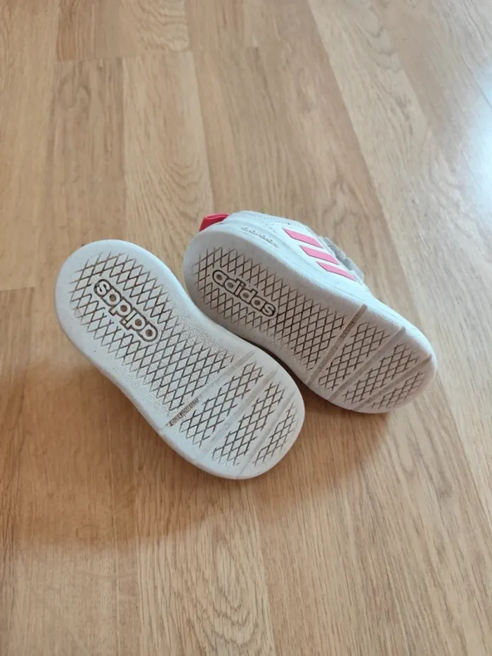 Basket adidas bébé fille pointure 21 - photo numéro 4