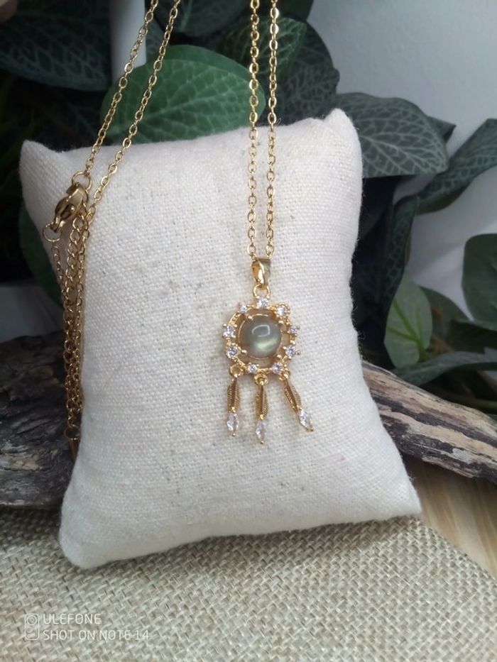 Collier attrape rêve pierre de labradorite naturelle à reflets bleutés