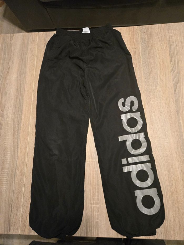 Pantalon jogging adidas 13 14 ans état impeccable