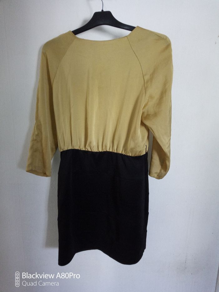 Robe courte jaune moutarde noir - photo numéro 2